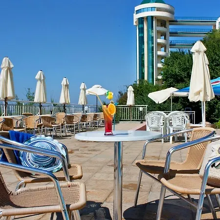 Paradise 호텔 엘레니테