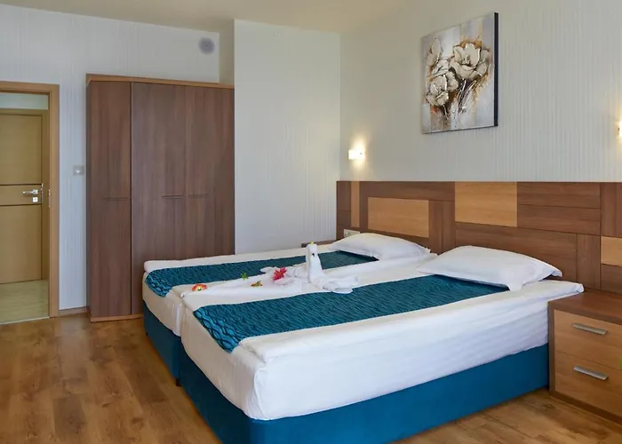 Hotel Paradise Elenite