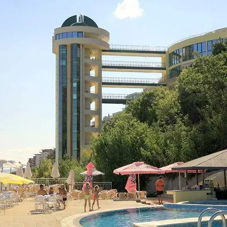 Paradise Елените