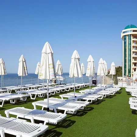 Paradise Hotel Elenite