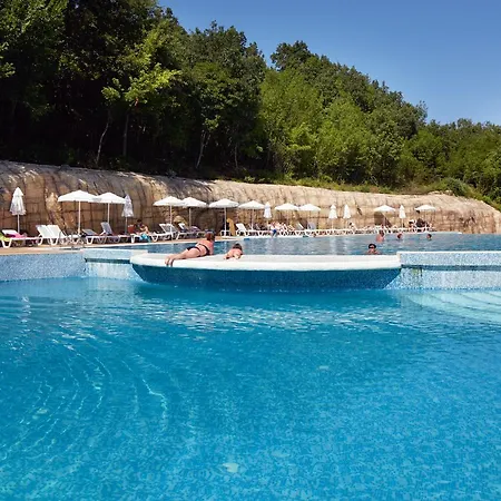 Paradise Szálloda