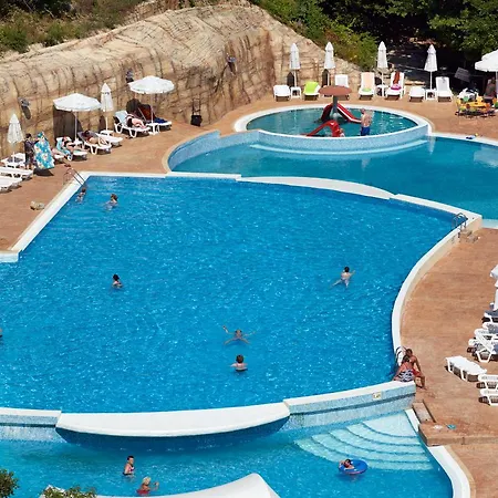 Paradise Szálloda 5*