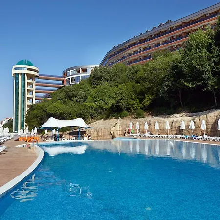 Szálloda Paradise 5*
