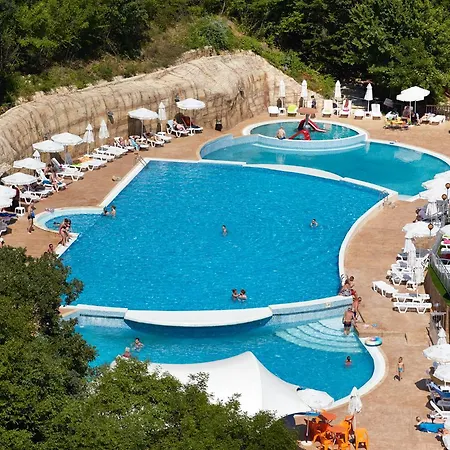 Paradise Szálloda 5*