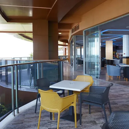 Szálloda Paradise 5*