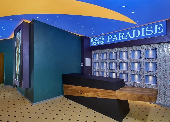 Paradise Hotel